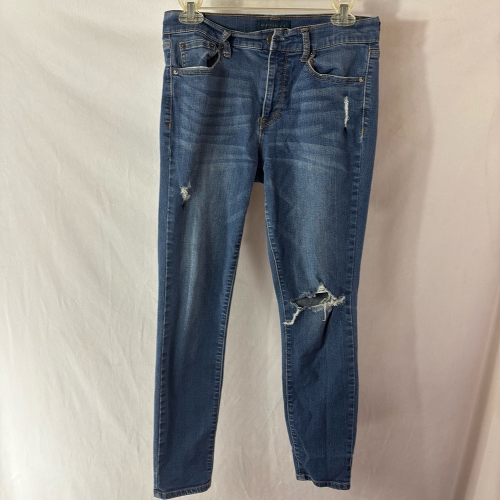 Aeropostale Blue Jeggings with Distressed Style Short